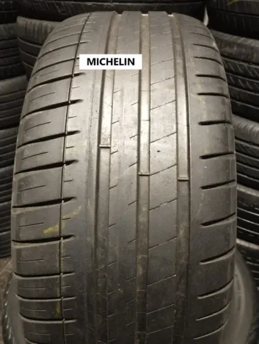 01 pneu 235/45/18 Michelin Pilot sport3 por 280,00