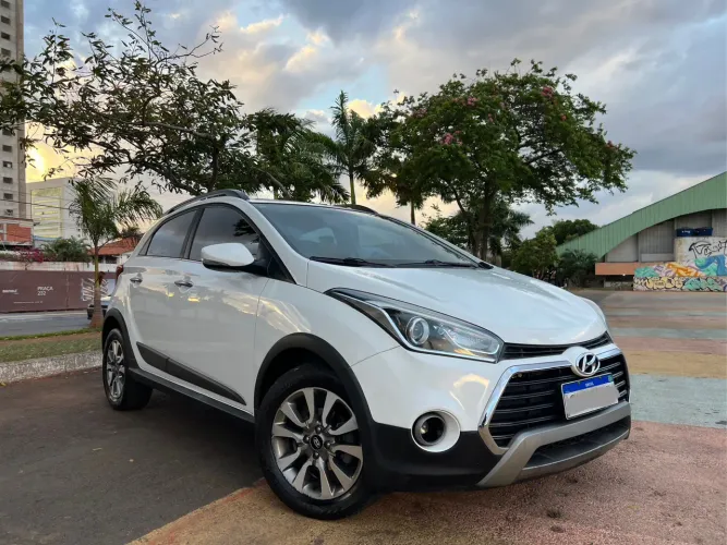 Hyundai HB20X Premium 1.6 Flex 16V Aut. 2017