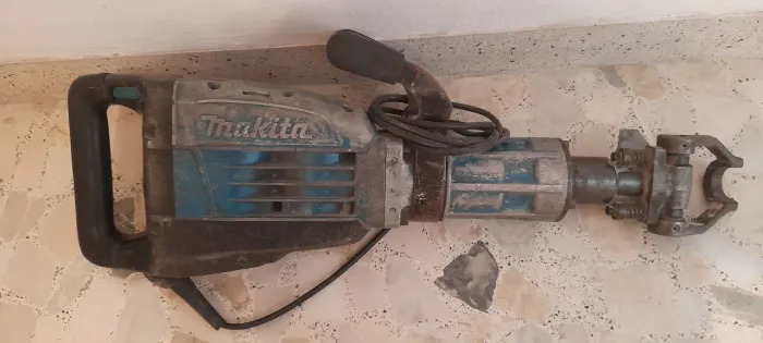 Martelo Rompedor Makita HM 1307 CB