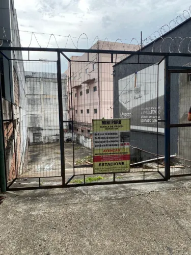 ALUGO TERRENO. Ao lado do Tribunal do TRABALHO. 