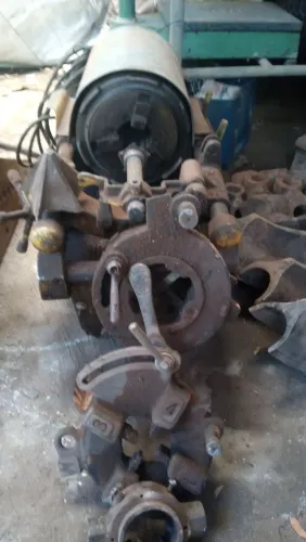 ROSQUEADEIRA PARA TUBOS