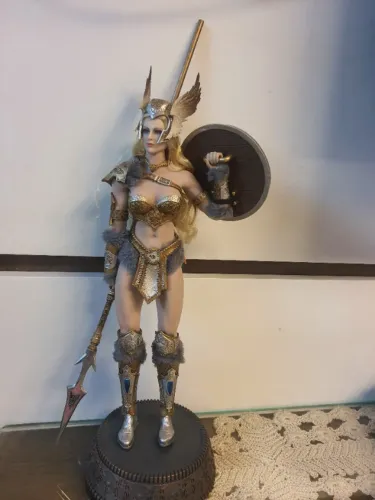 Boneca Phicen Skarah 1/6 The Valkyre