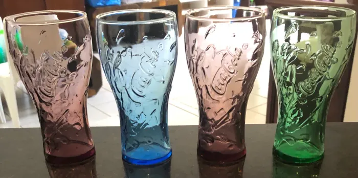 Conjunto 4 copos coloridos da Coca-Cola