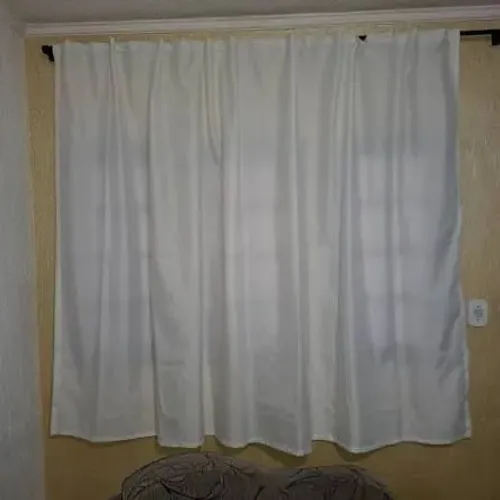Cortina blackout com varão 