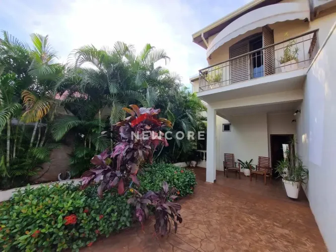 Casa em Avenida Paraíba - Jardim Brasil (Vila Xavier) - Araraquara/SP