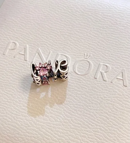 Berloque Pandora Love Rosa