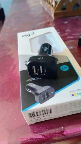 Carregador veicular e suporte para celular