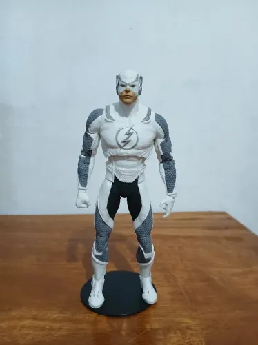 The Flash Hot Pursuit Injustice 2 McFarlane DC Multiverse