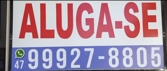 Casa ideal para 3 pessoas no centro 1 quadra da praia