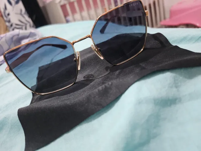 Óculos de Sol Vogue Feminino