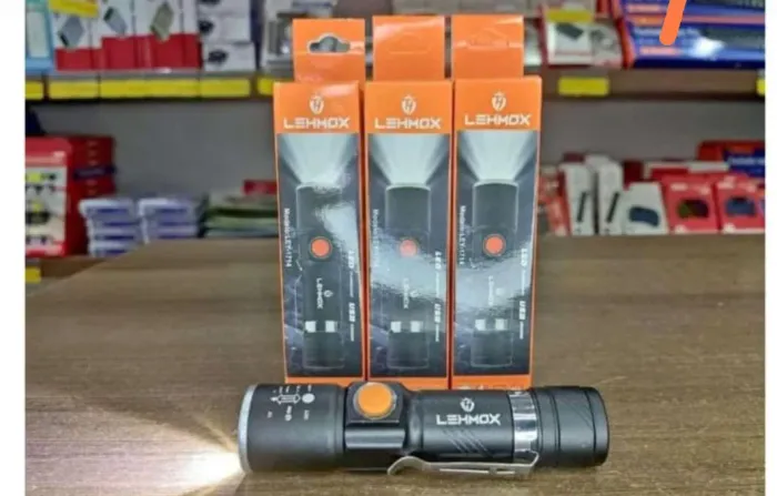 Lanterna LED Recarregável USB LEHMOX - Super Potente