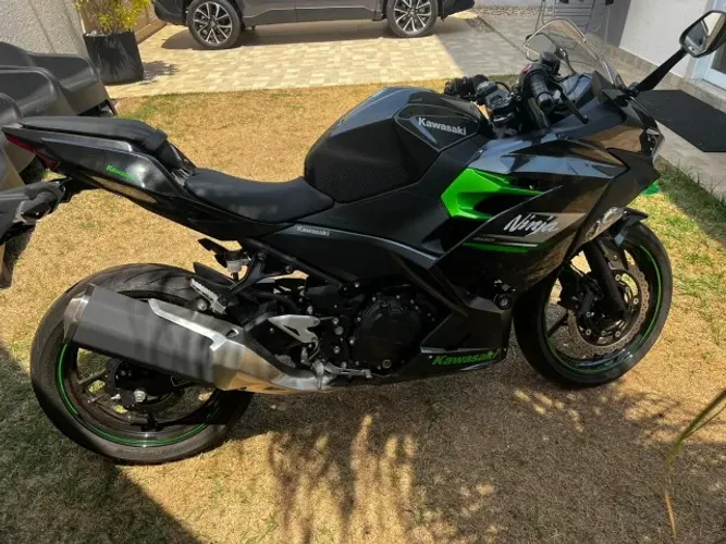 Ninja 400 2023 Cinza