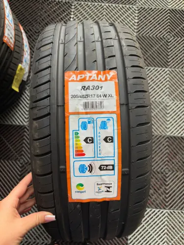 Pneu 205/40/17 novo 