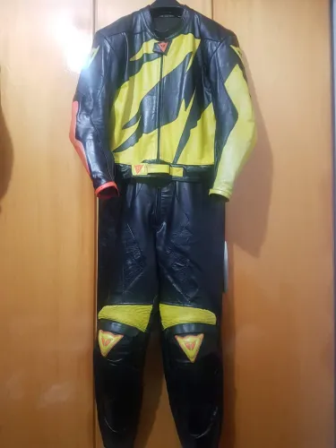 Macacão de Couro Dainese