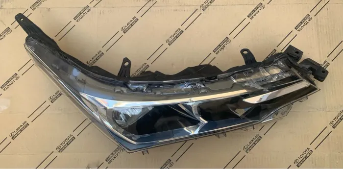 Farol Corolla Led 18/19