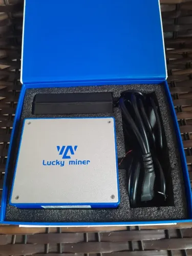 Lucky Miner LV07 - Mineradora de Bitcoin Solo ou Pool 1.2 TH/s.