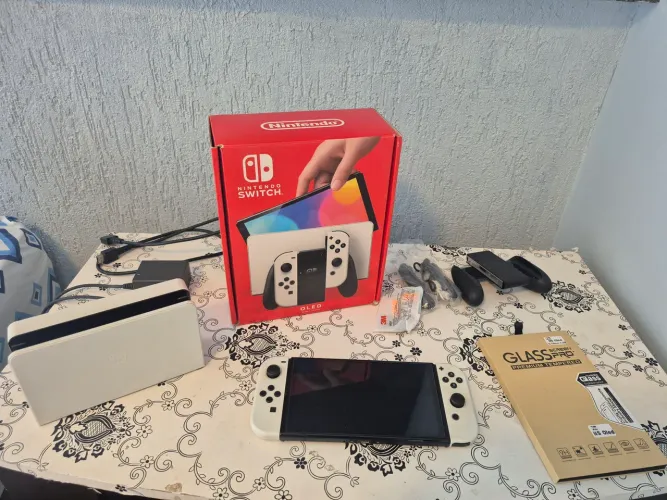Nintendo Switch OLED (DESBLOQUEADO)