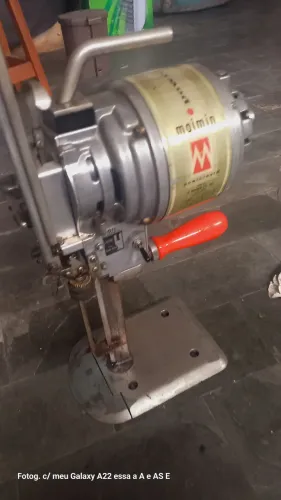 Máquina de corte de tecido