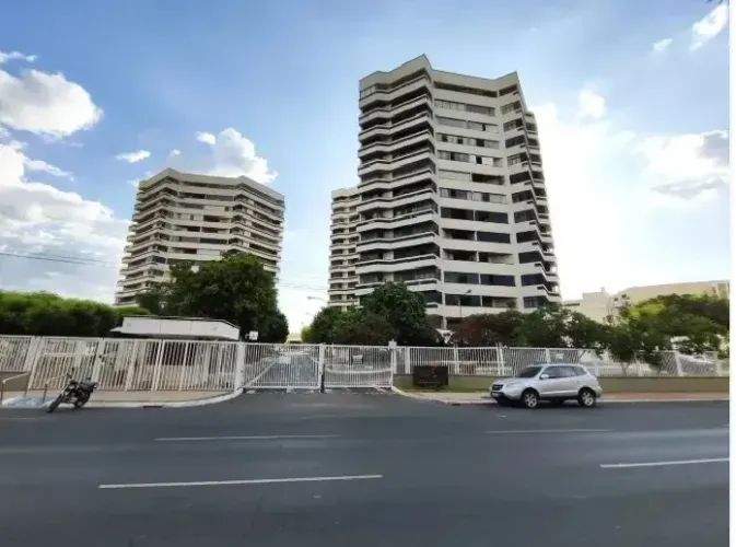 Beverly Hills 198 metros quadrados com 4 quartos em Cabral - Teresina - PI