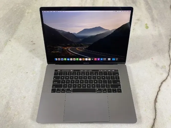 macbook pro 16 i9