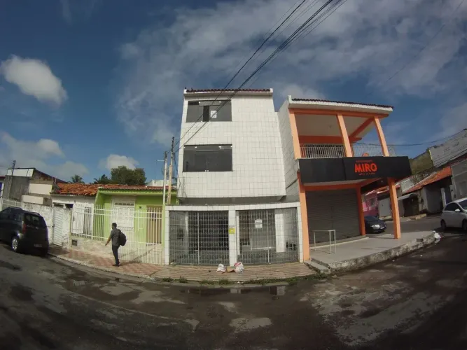 Imóvel para aluguel tem 75 metros quadrados com 2 quartos em Cirurgia - Aracaju - SE