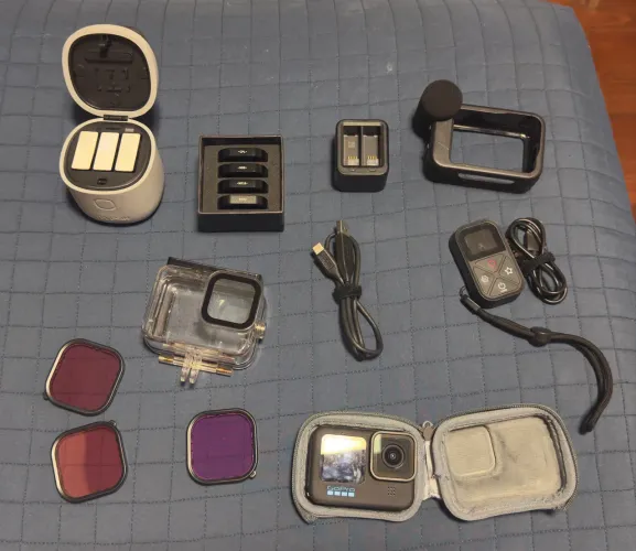 GoPro 11  com vários acessórios mais de 1500 reais