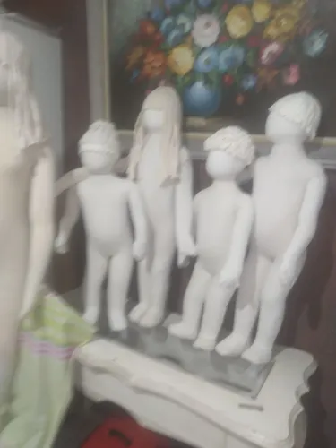 Manequim infantil