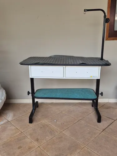 Mesa para Banho e Tosa Profissional - Semi-nova