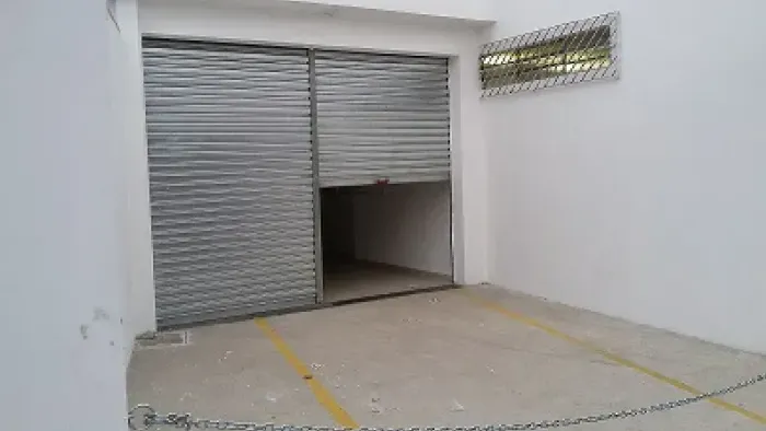 SALÃO COMERCIAL COM TERRENO NA VILA LUZITA EM SANTO ANDRÉ.