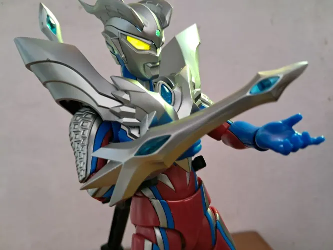 Ultraman zero blokees