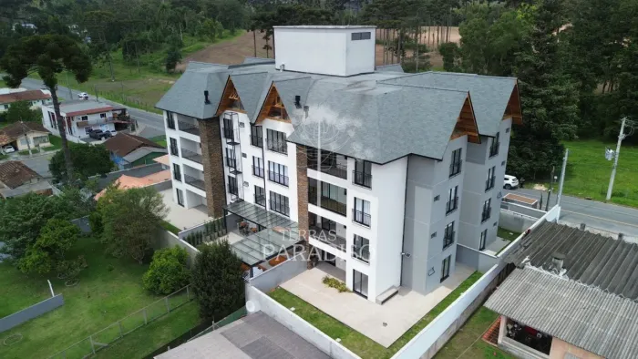 Locação: Apartamento finamente mobiliado, 1 suíte + 02 quartos em Campo Alegre/SC .