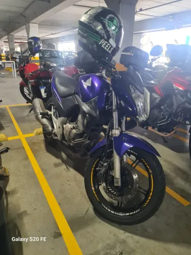 Honda CB 300r 2011