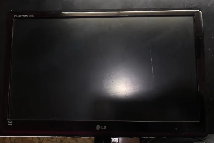 Monitor E2350V-PN LED LG