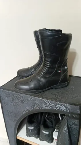 Bota motociclista