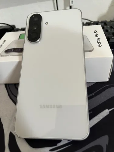 Celular Samsung Galaxy A56 5g 128gb 8gb Ram Cinza Excelente