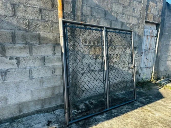 Portão de alambrado