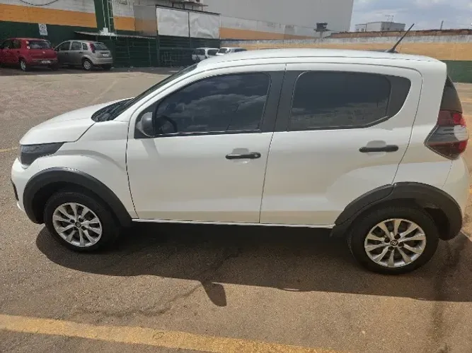 Fiat Mobi Like 1.0 Fire Flex 5P. 2024