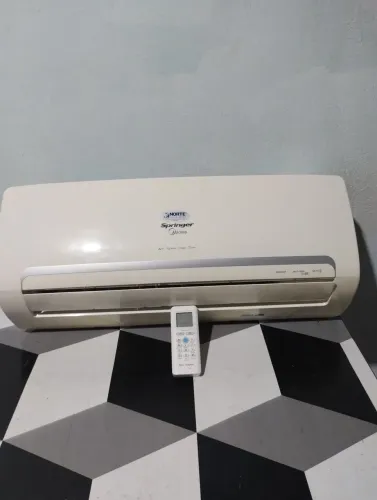 Evaporadora Springer Midea de 9000 BTUs