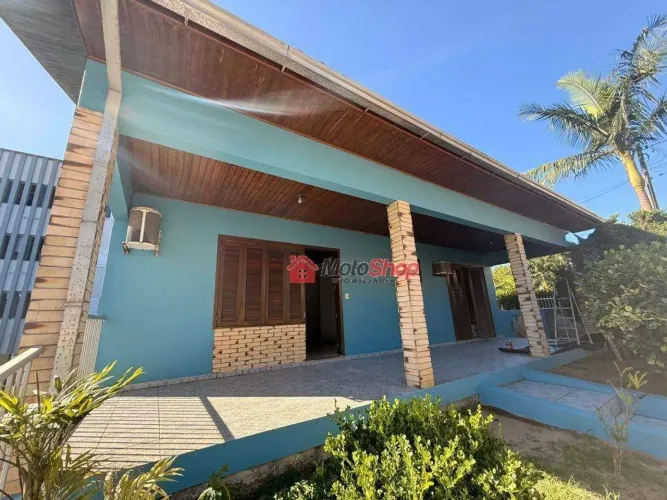 Casa com 2 dormitórios para alugar, 100 m² por R$ 2.600,00/mês - Coloninha - Araranguá/SC