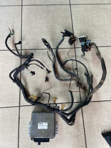 Vendo injeção eletrônica completa uno 1.6rmpi