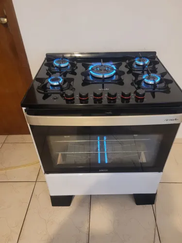 Vendo esse fogão tudo em ordem funcionamento também conservado