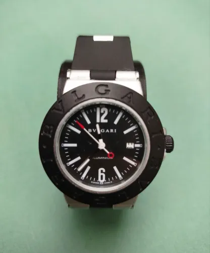 Relógio bvlgari