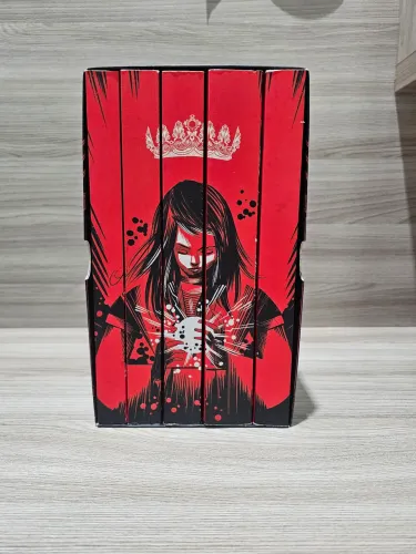 Box A Rainha Vermelha Victoria Aveyard