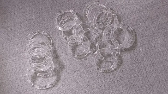 34 argolas para lenços e cachecóis argola grande tem 7cm e as pequenas tem 5cm