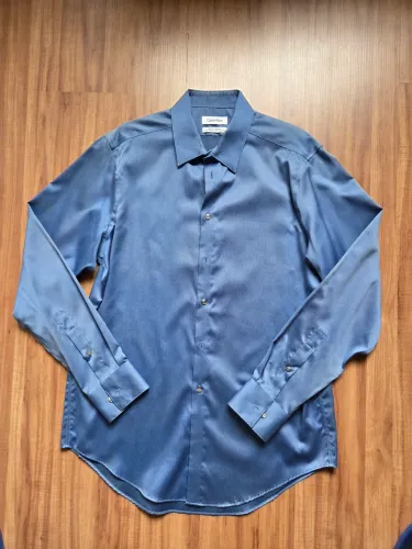 Camisa original da Calvin Klein 