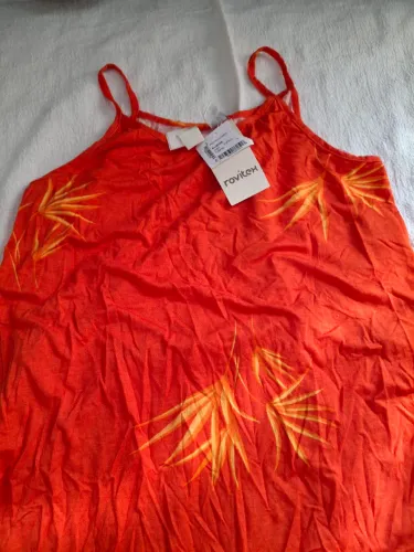Vestido novo com etiqueta 