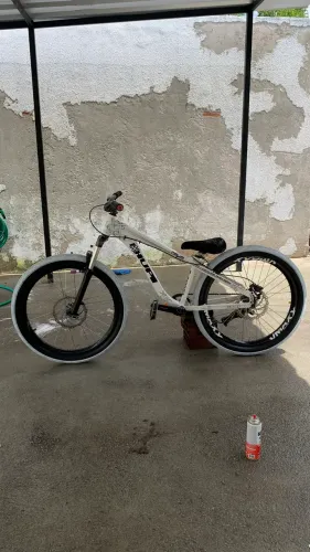 Hupi naja