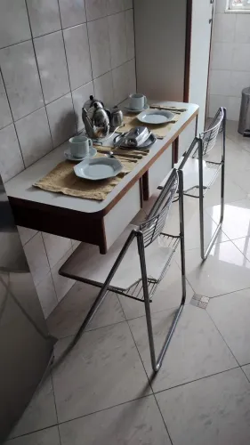 Mesa de Cozinha Madeira Seminova