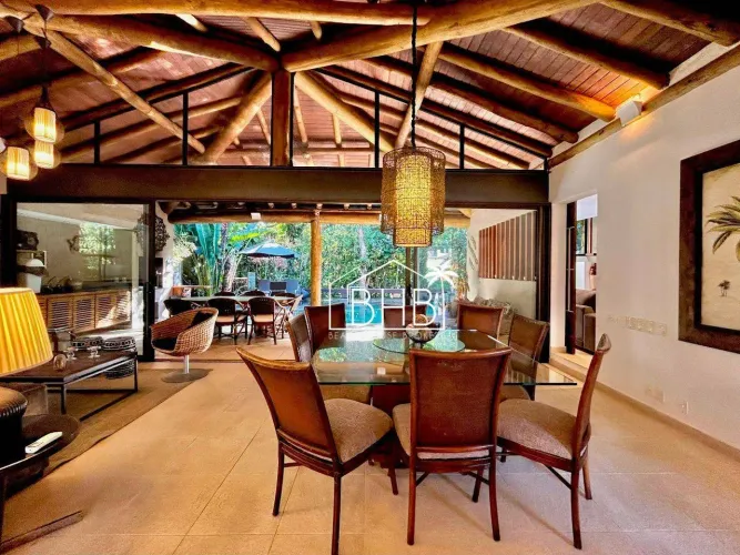 Casa com 4 dormitórios, 252 m² - venda ou aluguel - Praia de Maresias - São Sebastião/SP