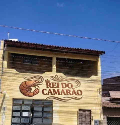 Casa na Messejana motivo da venda mudança a casa tem 50 metros com 7 de largura